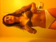 印度淫女在浴室裡手淫