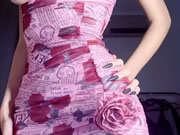 擁有完美乳房嫩妹 超能電磁爐神教教主